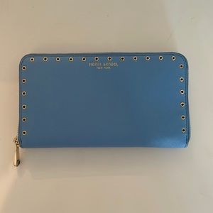 Henri bendel wallet